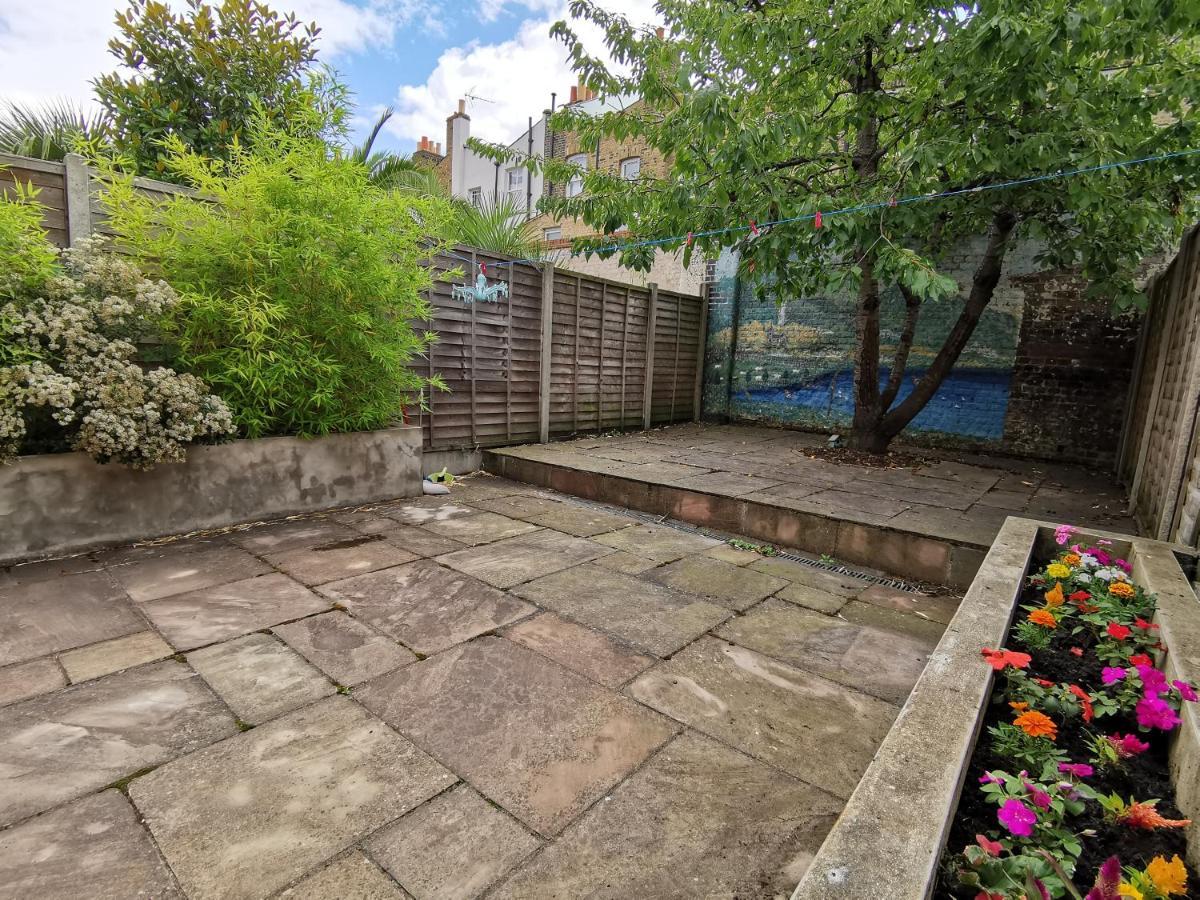 Single Room With En-Suite Shower Room In Zone 1 Londres Extérieur photo