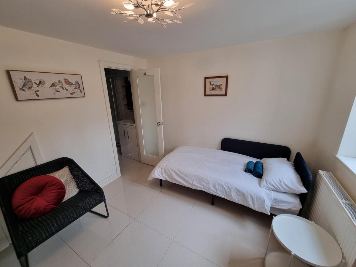 Single Room With En-Suite Shower Room In Zone 1 Londres Extérieur photo